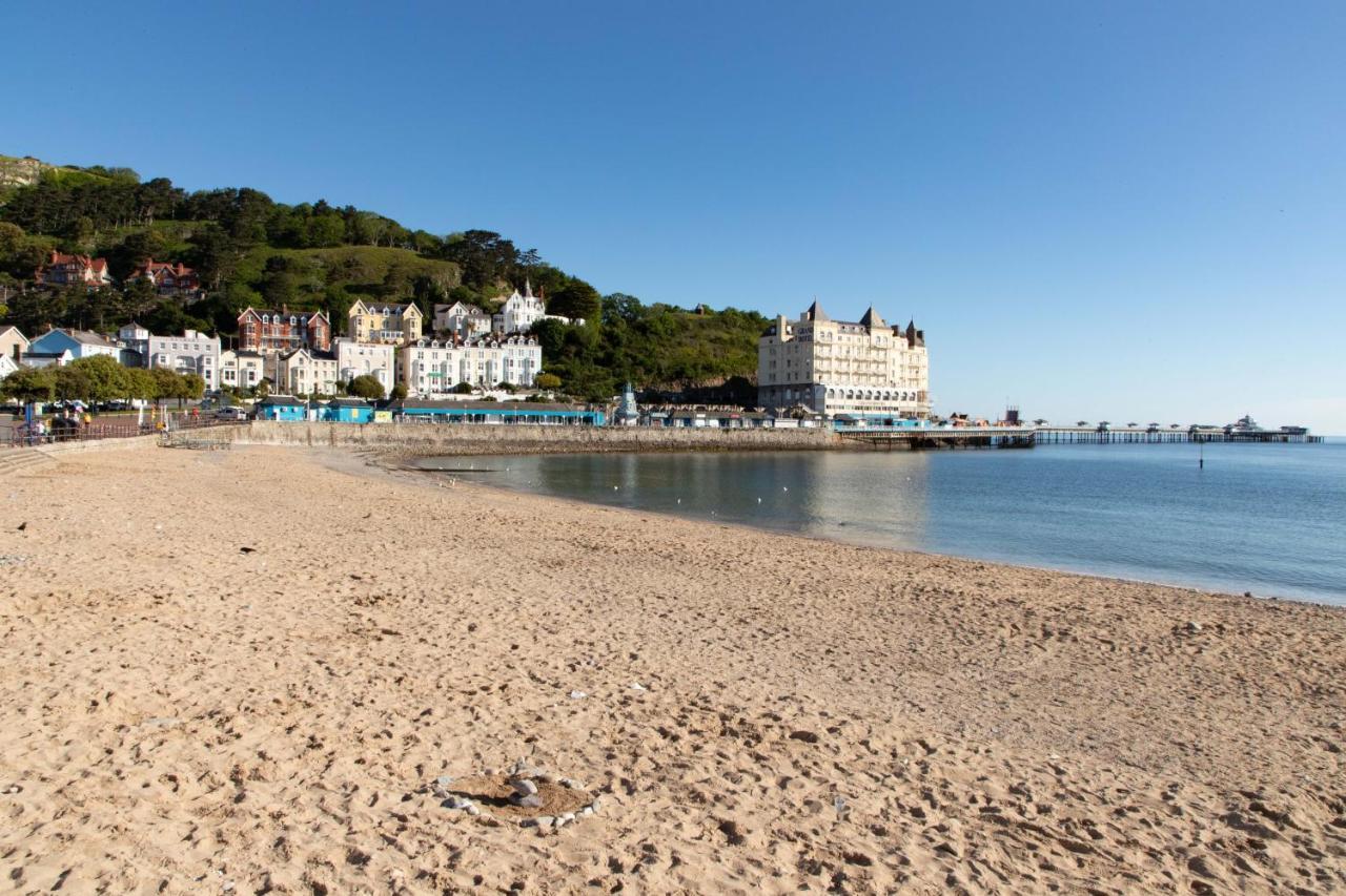 The Marine Hotel Llandudno Extérieur photo