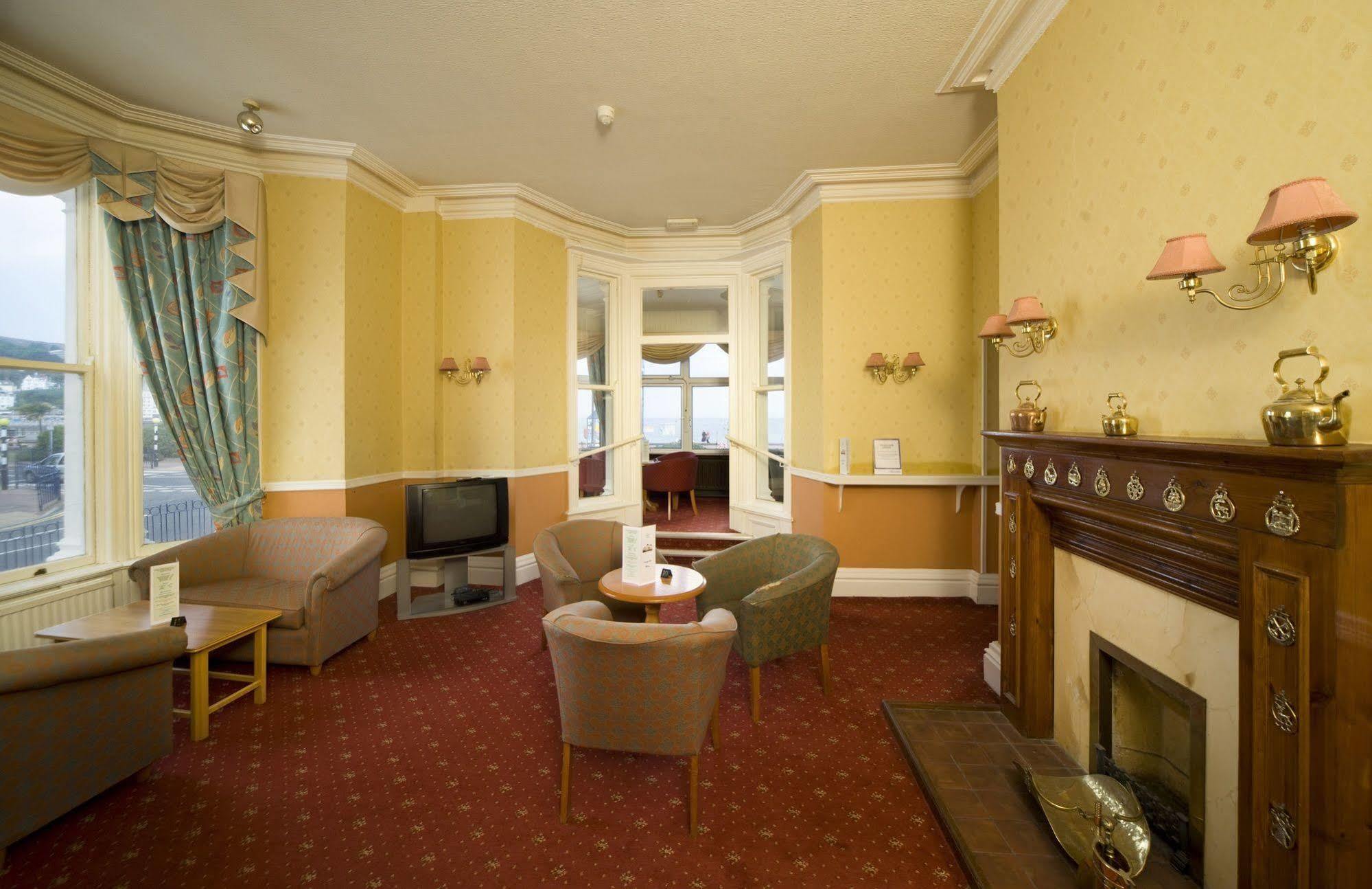 The Marine Hotel Llandudno Extérieur photo